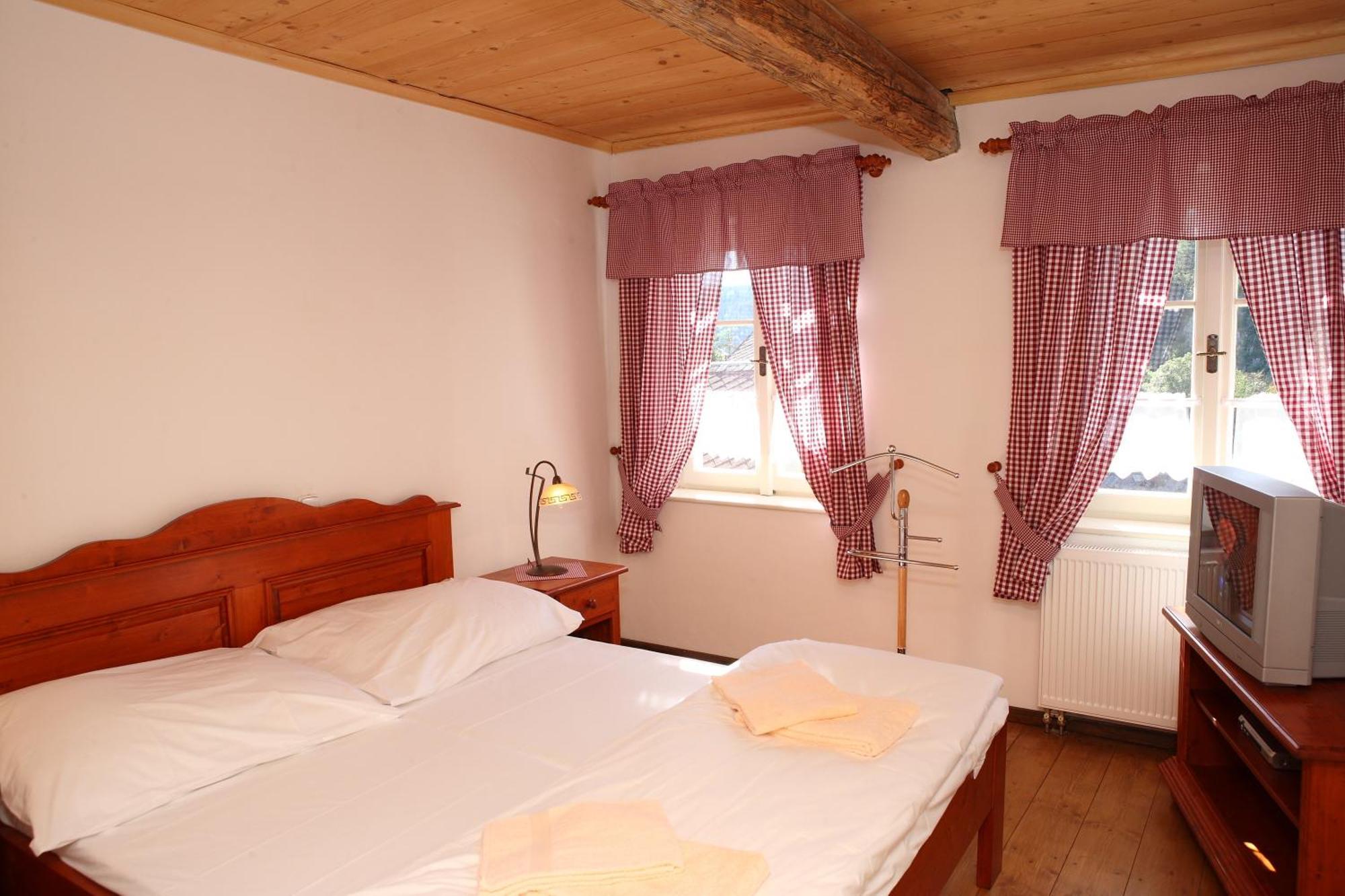 Hradni Basta Hotel Bečov nad Teplou Værelse billede