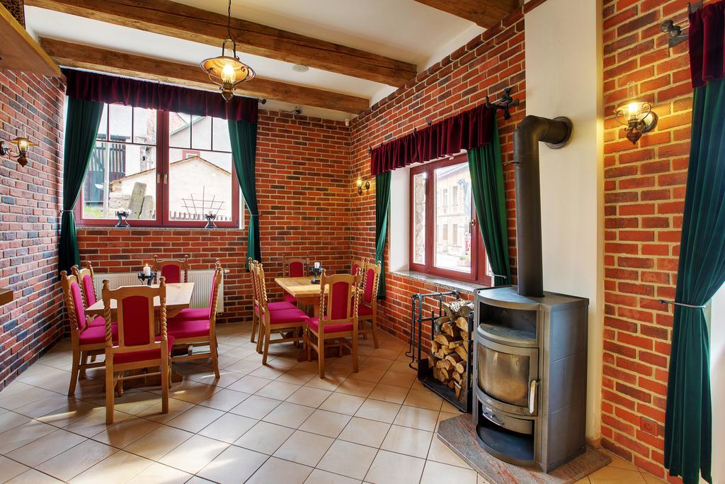 Hradni Basta Hotel Bečov nad Teplou Eksteriør billede