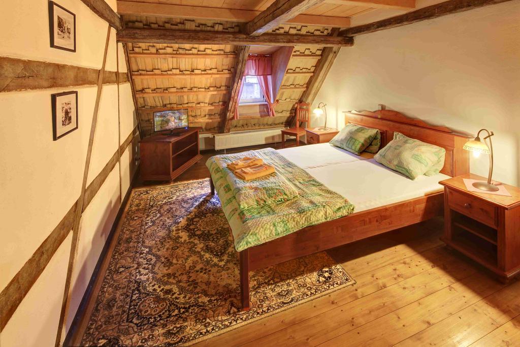 Hradni Basta Hotel Bečov nad Teplou Eksteriør billede