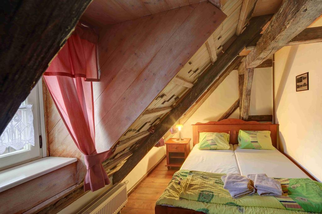 Hradni Basta Hotel Bečov nad Teplou Eksteriør billede