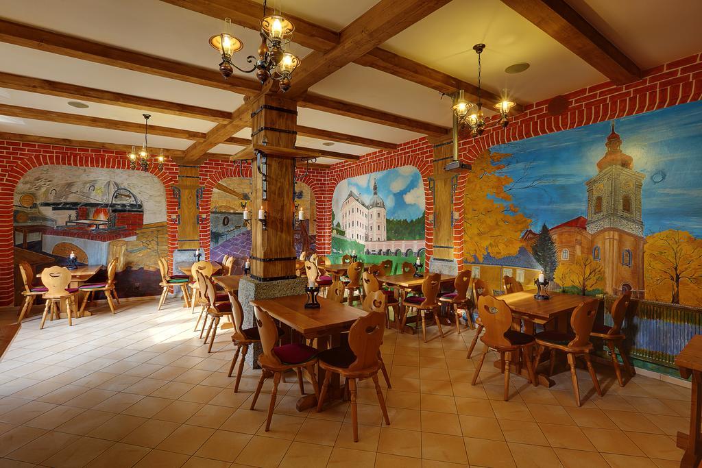 Hradni Basta Hotel Bečov nad Teplou Eksteriør billede