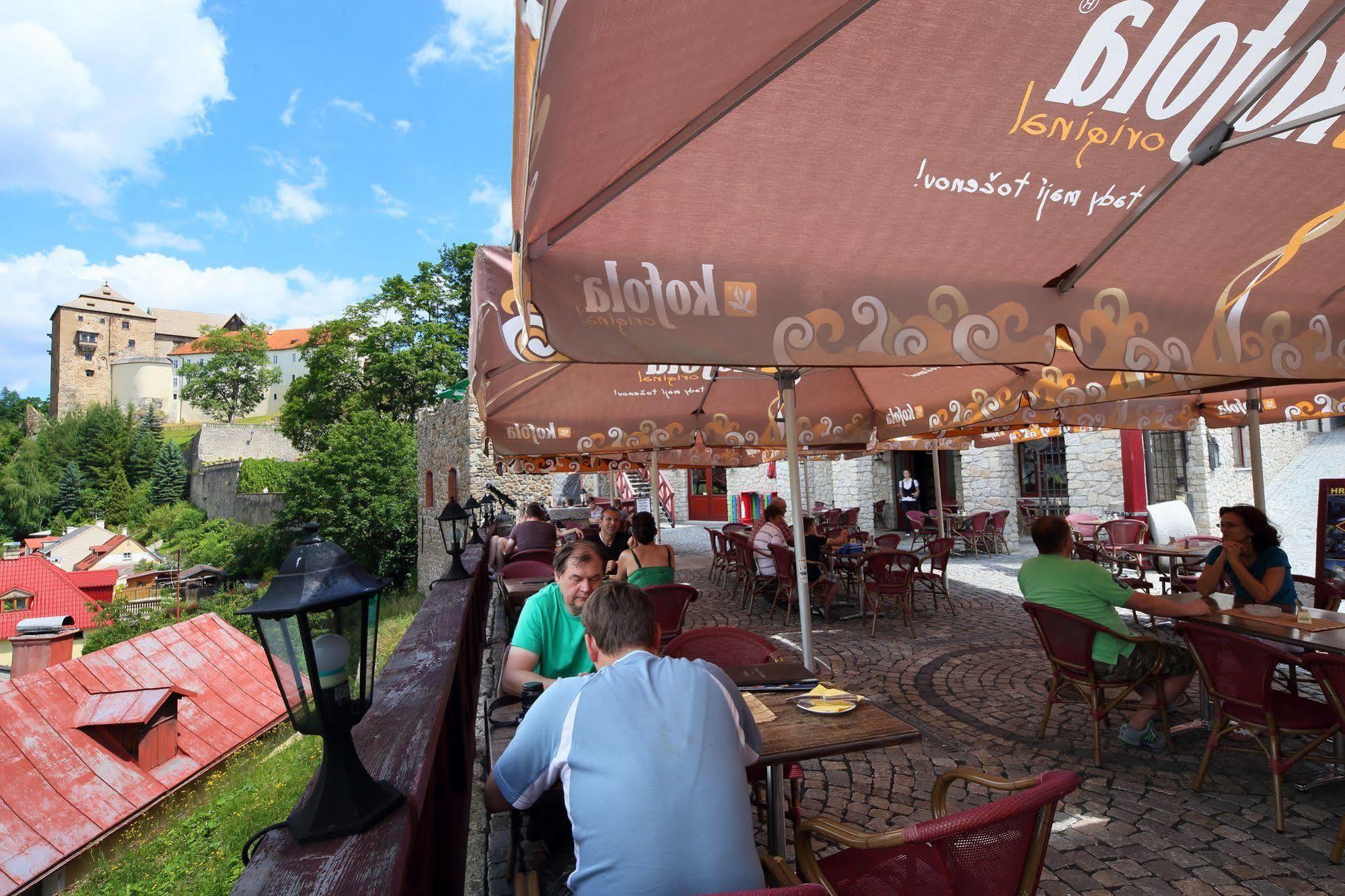 Hradni Basta Hotel Bečov nad Teplou Eksteriør billede